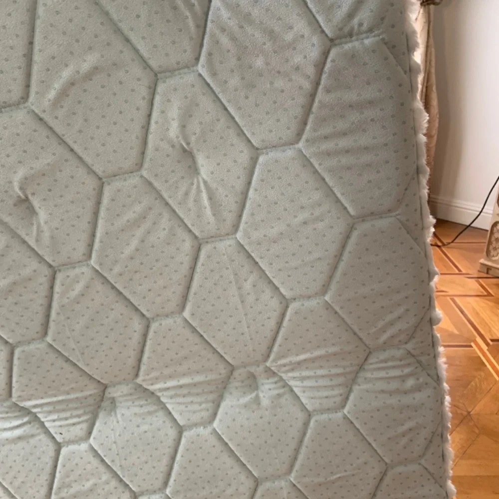 NWT Marissa bath rug